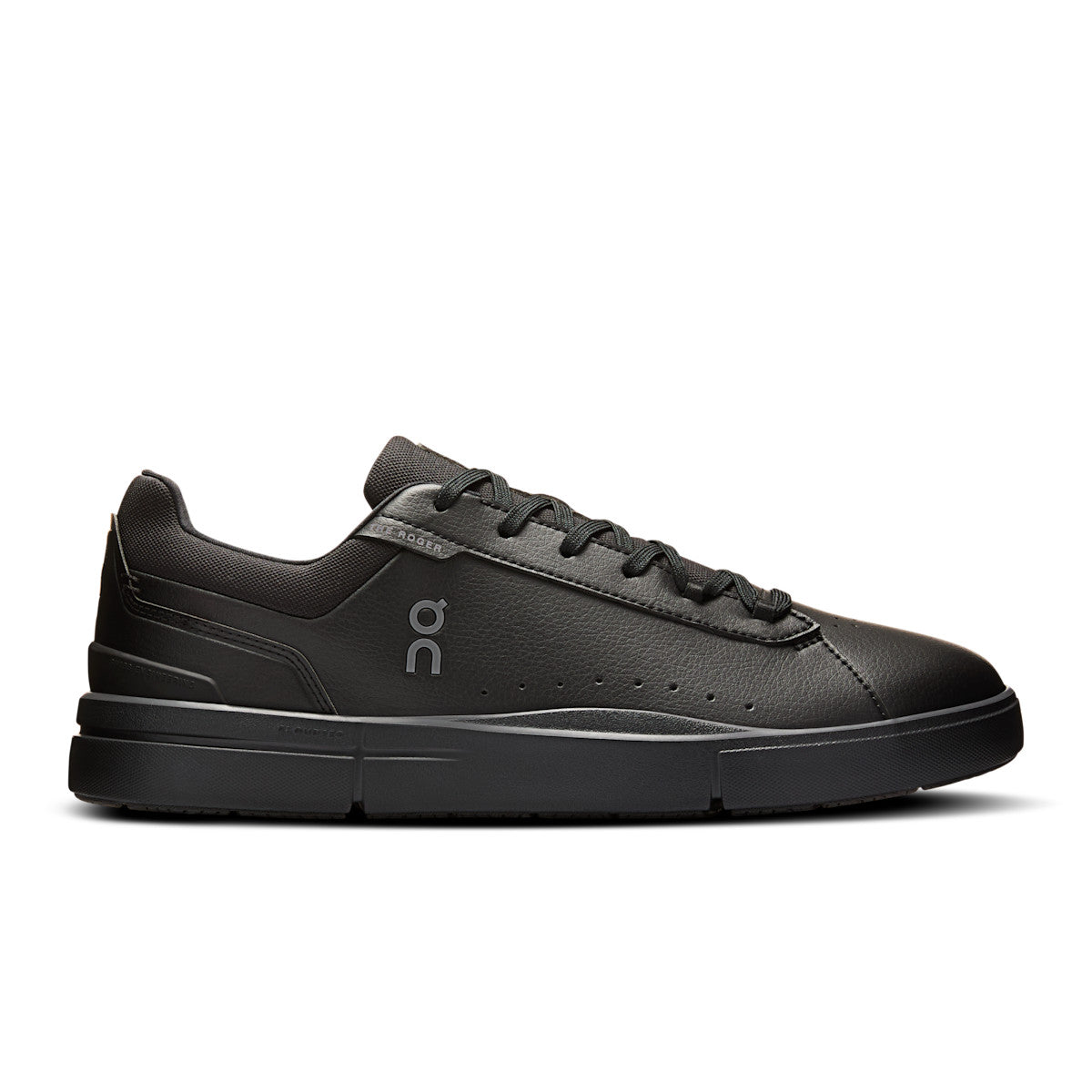On THE ROGER Advantage Black Black
