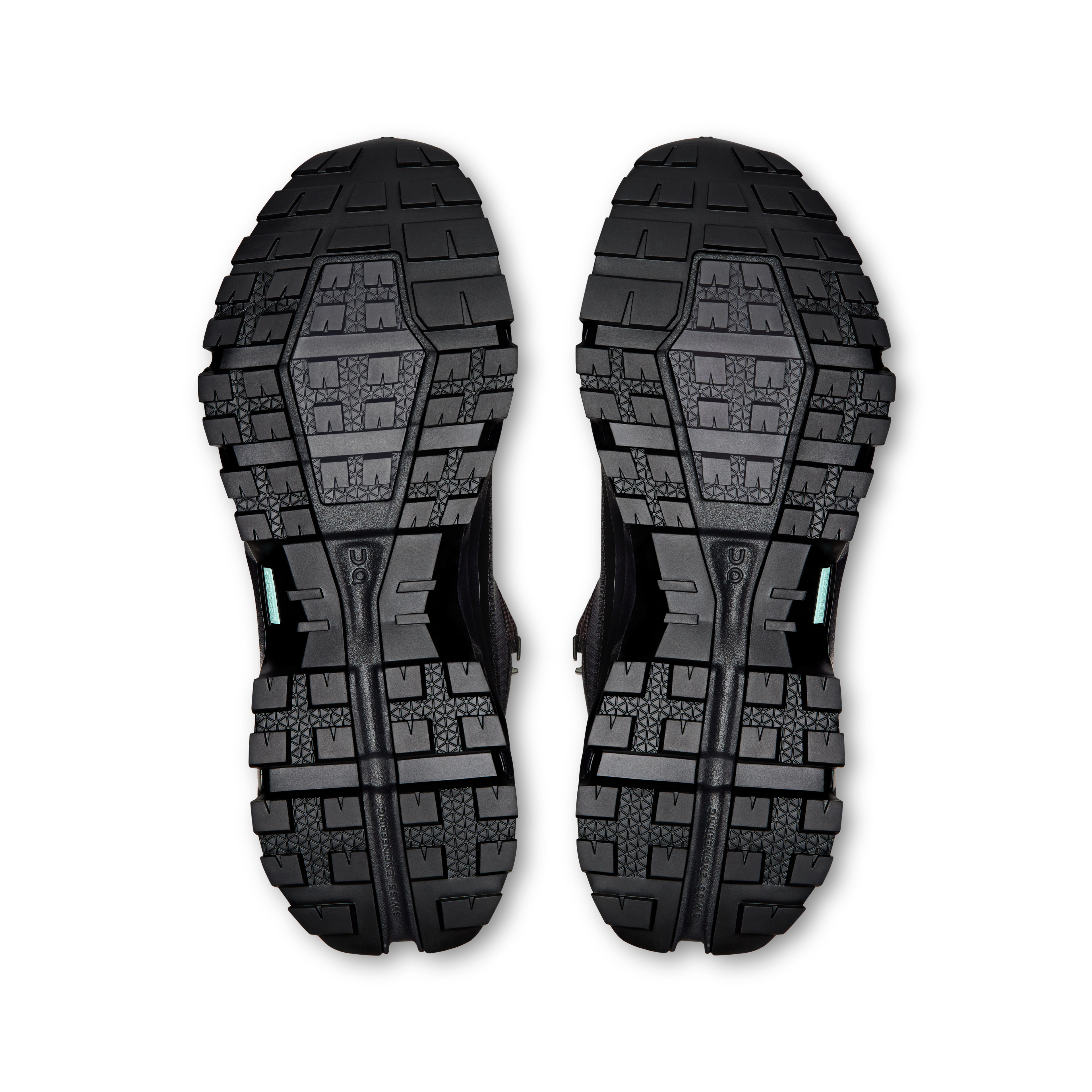 On Cloudrock Mid Waterproof