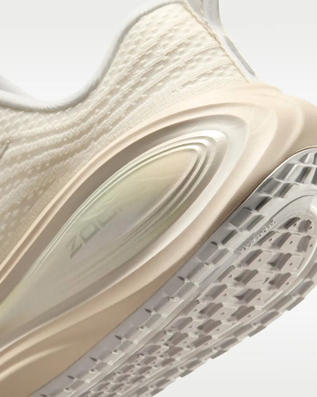 Nike Vomero Plus Summit White Gypsum