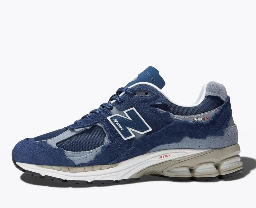 New Balance NB 2002R Protection - Navy and Light Blue