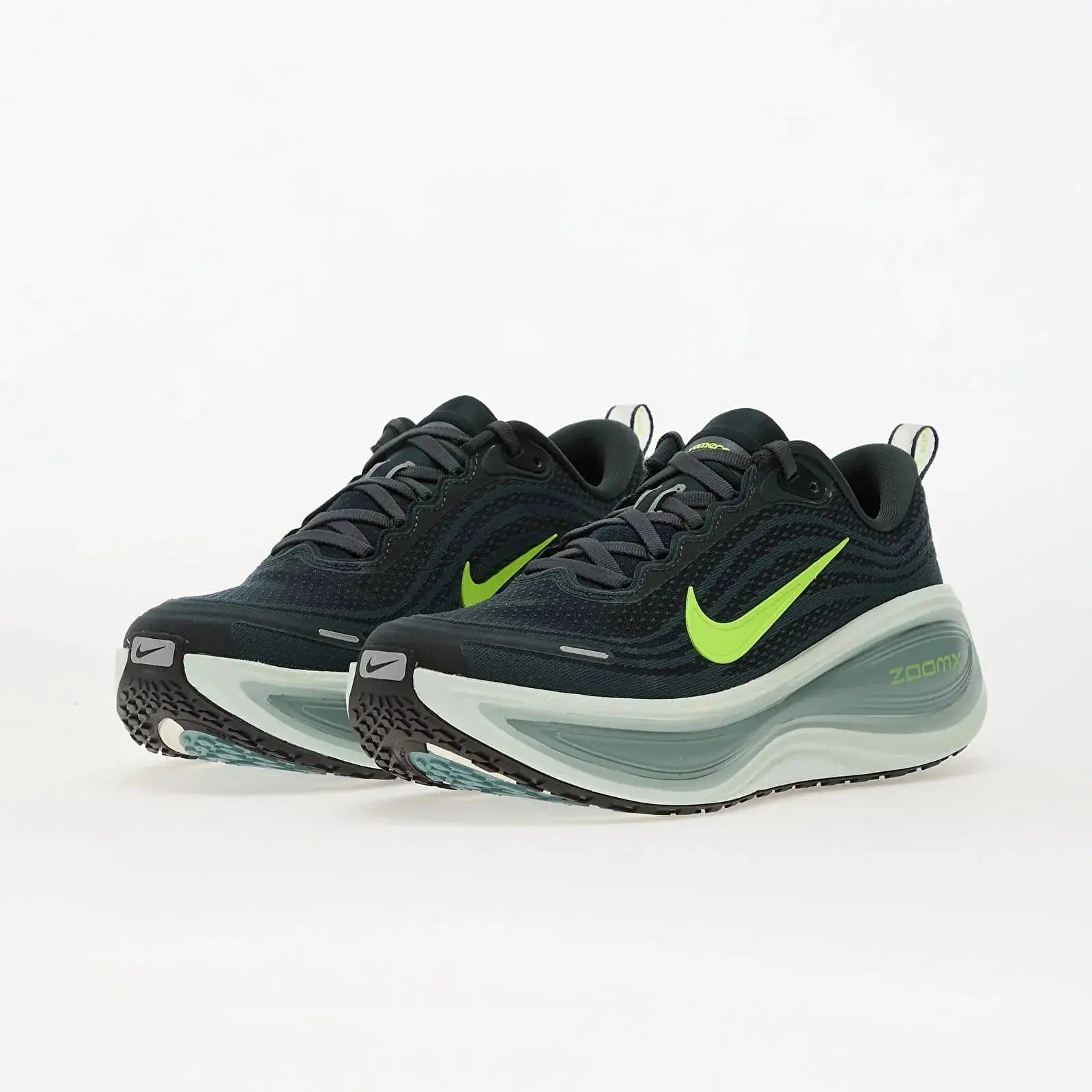 Nike Vomero Plus Seaweed Cannon Green